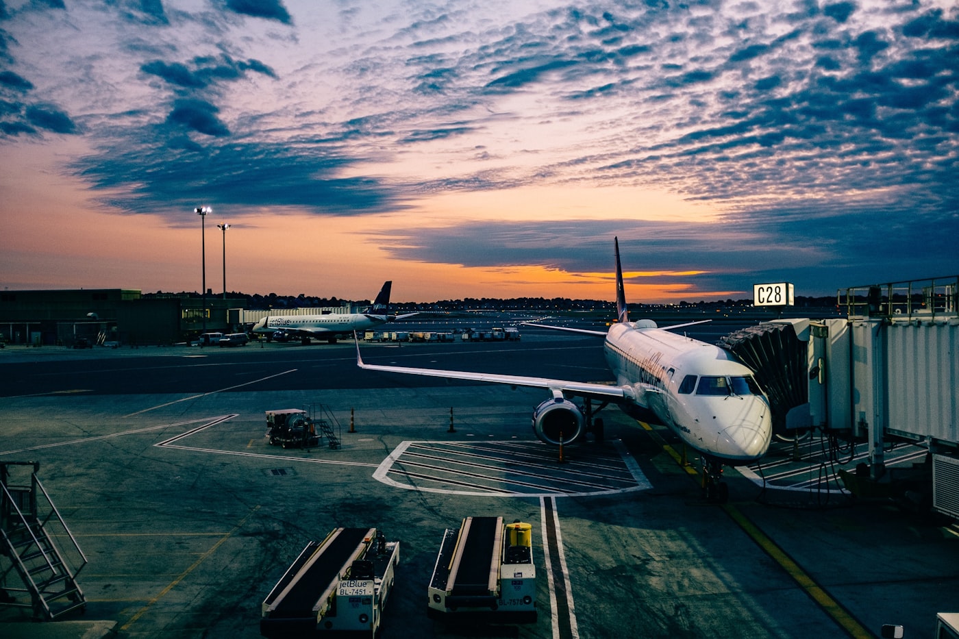 Sala de espera de aeropuerto, tránsito particular